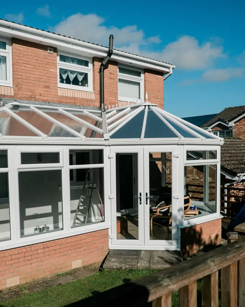 P-shaped victorian conservatory